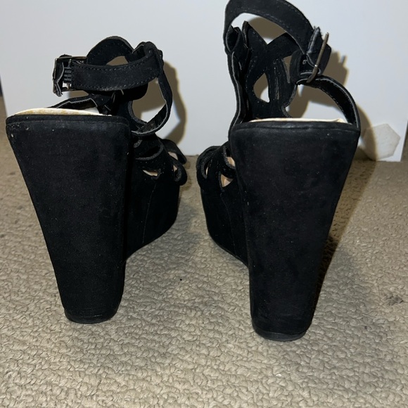 Torrid size 7W black platform wedges - Picture 5 of 5